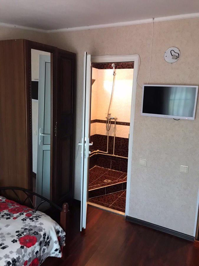 Nina Mini Hotel Gagra Exterior foto